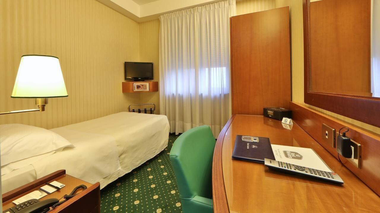 Hotel Astoria Sure Hotel Collection By Best Western Milán Exterior foto