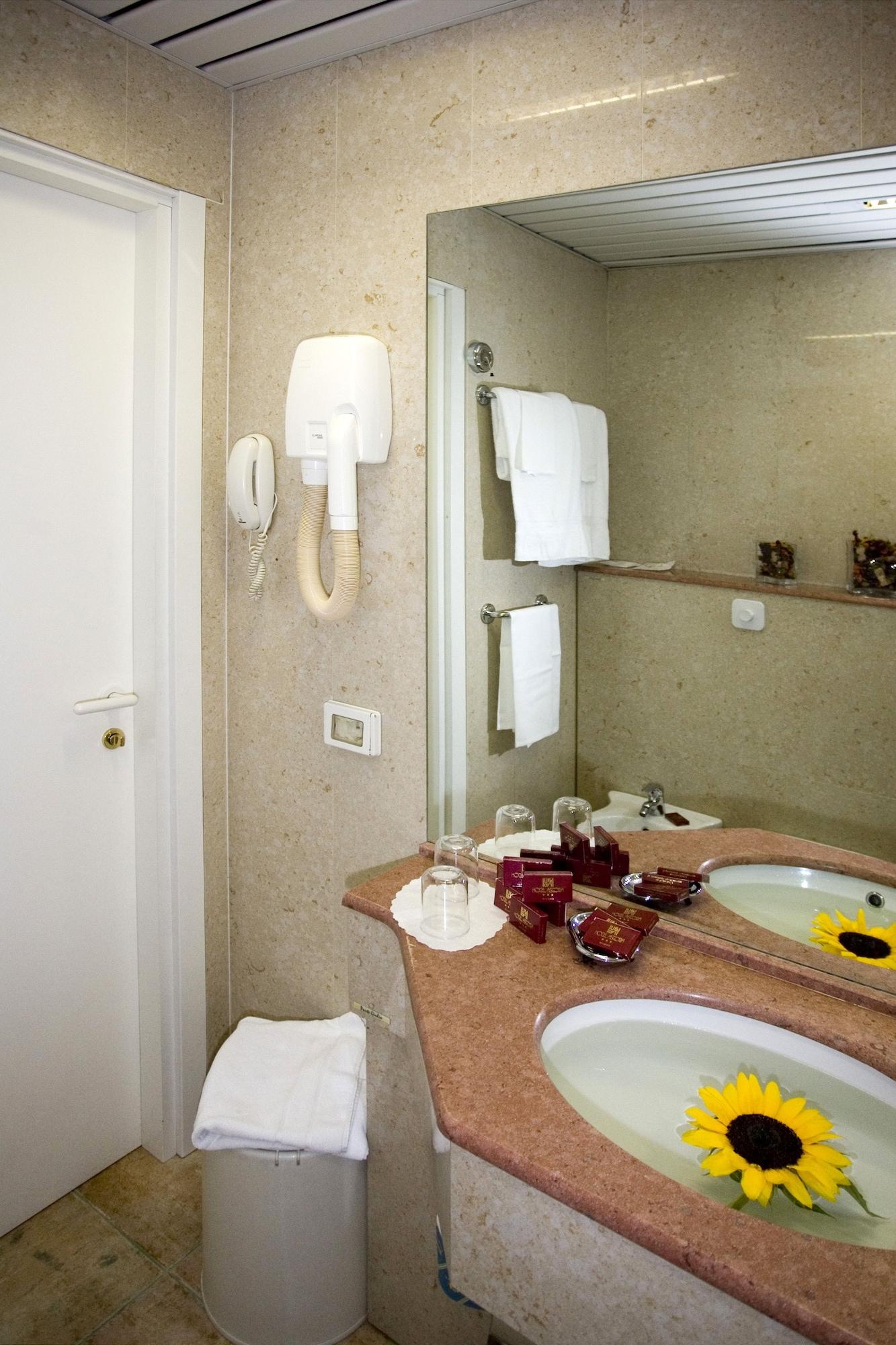 Hotel Astoria Sure Hotel Collection By Best Western Milán Exterior foto